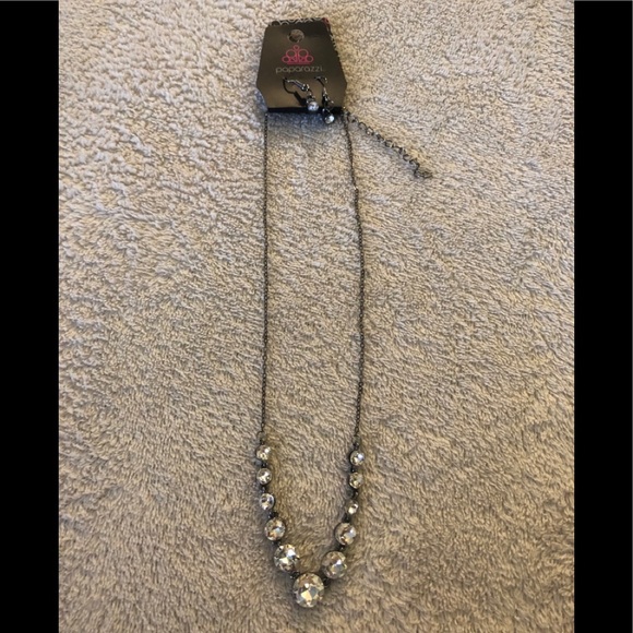 Paparazzi Leading Socialite black necklace